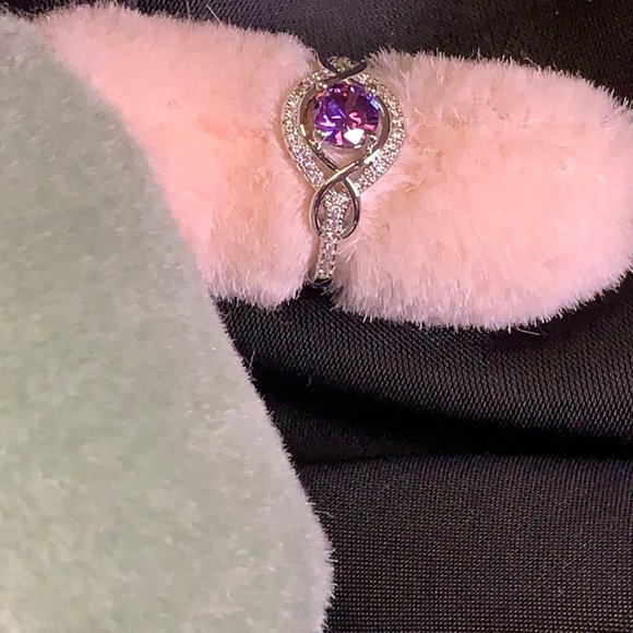 Delicate Silver Tone Ring with Purple Amethyst Colored Stone Size 7 1/2 - Picture 8 of 11